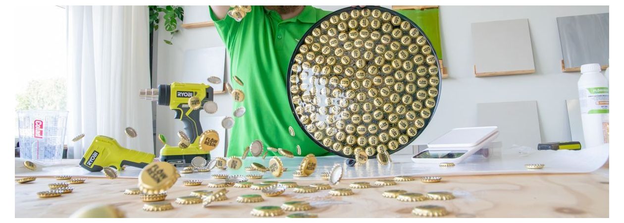 Bierdopjes tafel met epoxy