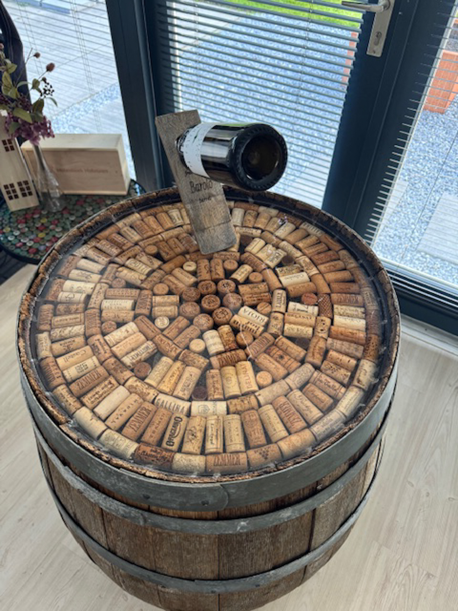 kurken ingegoten in de epoxygiethars