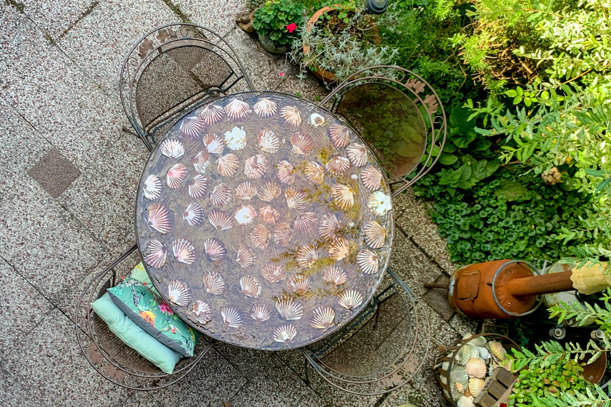 Epoxy giethars tuintafel