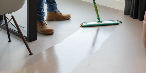 gietvloer dweilen met greenspeed vlakmop